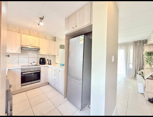 2 BEDROOM APARTMENT FOR SALE IN FOURWAYS